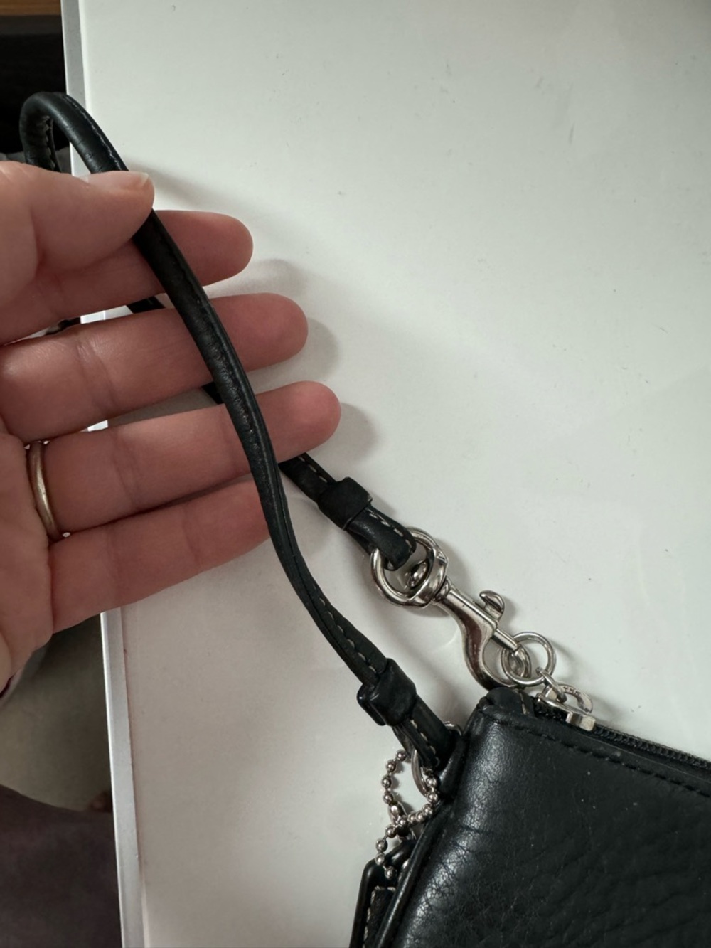 Vintage Coach Wristlet - Picture 7 of 12